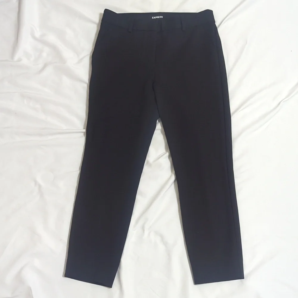 Express Columnist Mid Rise Ankle, Color Black Size 4S